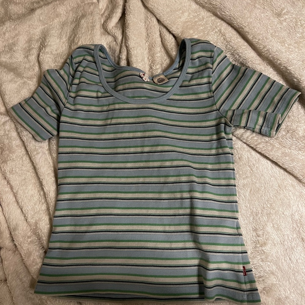 Levi’s stripes top